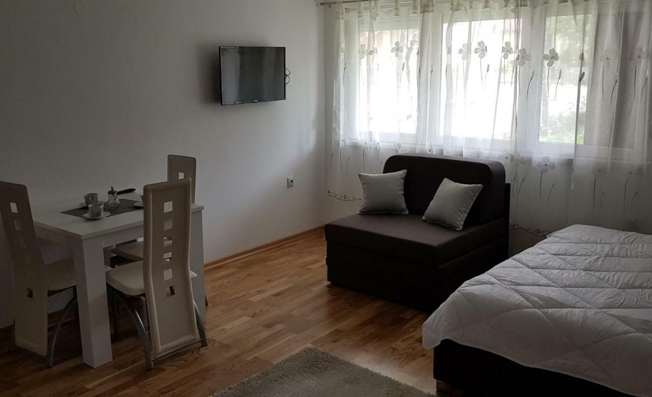 Banjalux Apartmani I Sobe Vrnjačka Banja Buitenkant foto