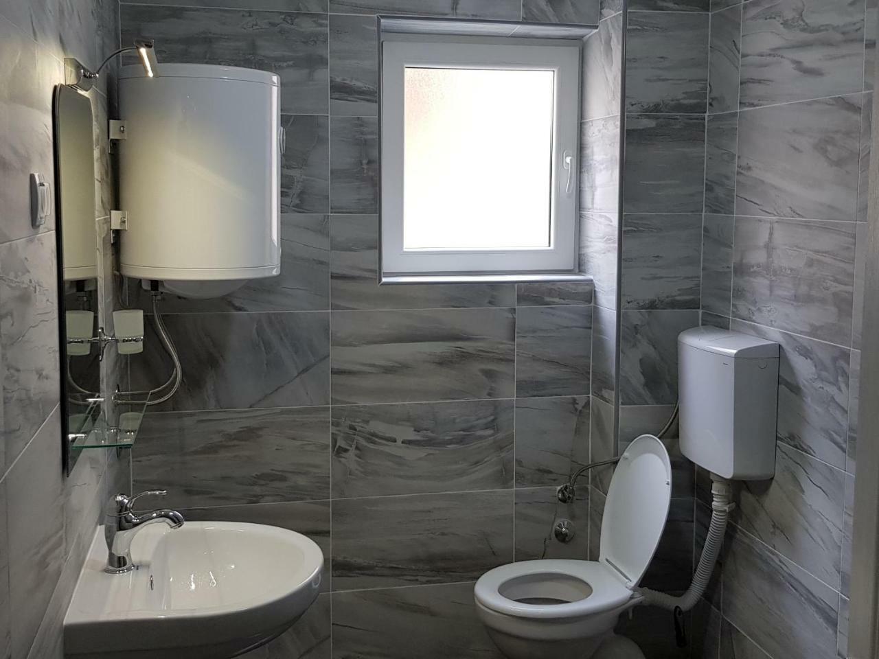 Banjalux Apartmani I Sobe Vrnjačka Banja Buitenkant foto
